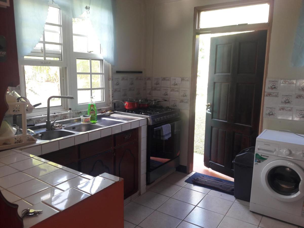 Danglez Bed & Breakfast Bataka Ngoại thất bức ảnh